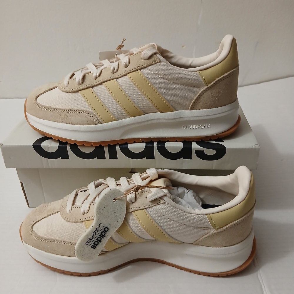Adidas Women's Cream Sneakers Size 6 New $55 - Picture 5 of 13
